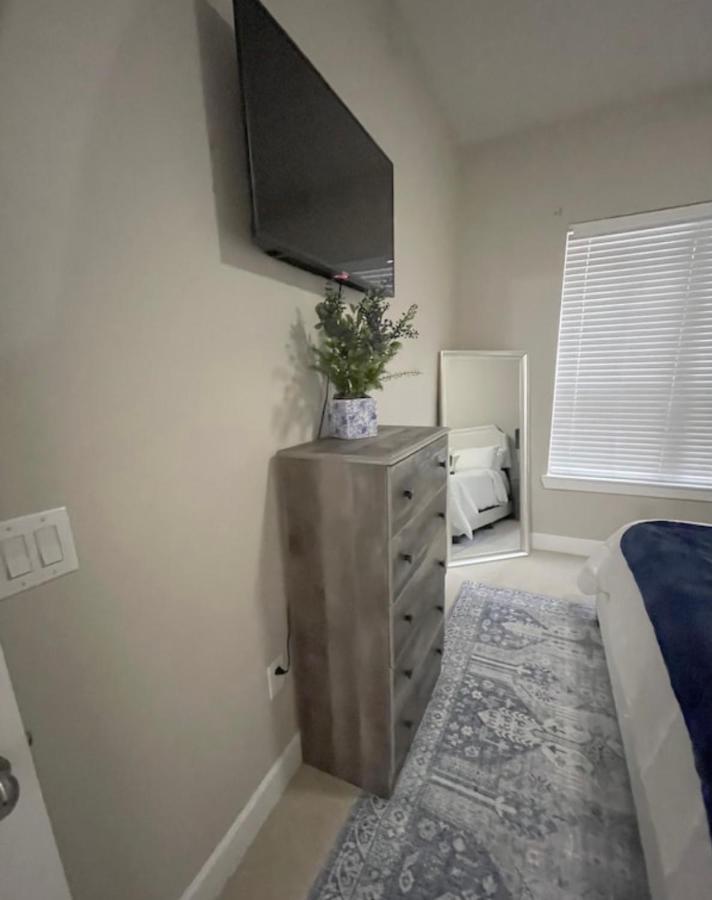 Luxury Corporate Apartment Rental Houston Exterior photo