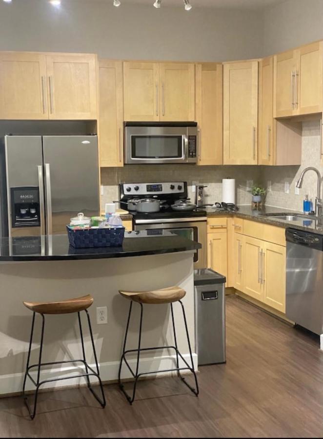 Luxury Corporate Apartment Rental Houston Exterior photo